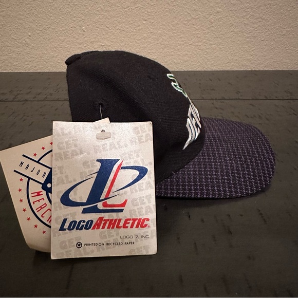 NWT Vintage Logo Athletic Tampa Bay Devil Rays MLB StrapBack Hat - Picture 3 of 6